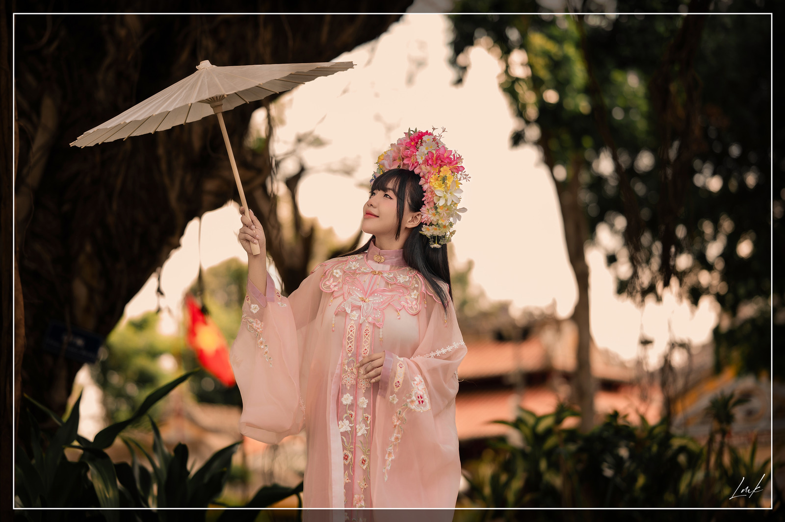 Nét Cổ Vừa Chạm