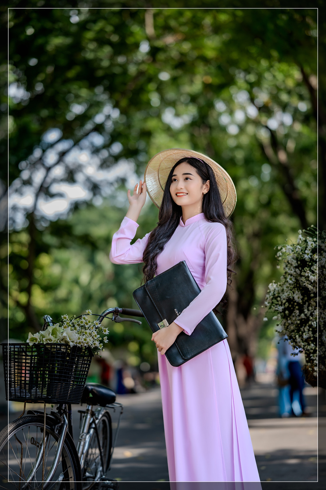 Duyên Áo Trong Gió