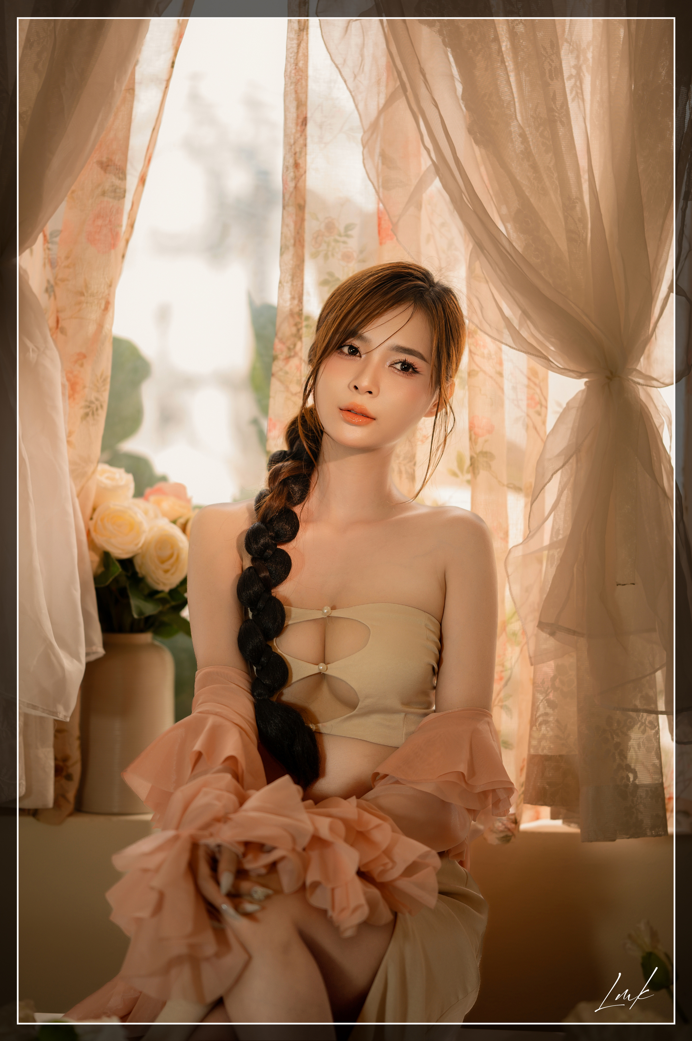 Khoảng Lặng Dưới Hoàng Hôn
